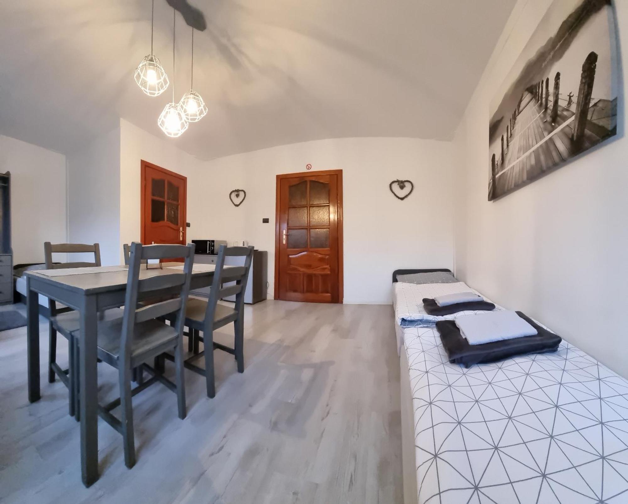Noclegi Na Lacznej Świebodzice Exteriér fotografie